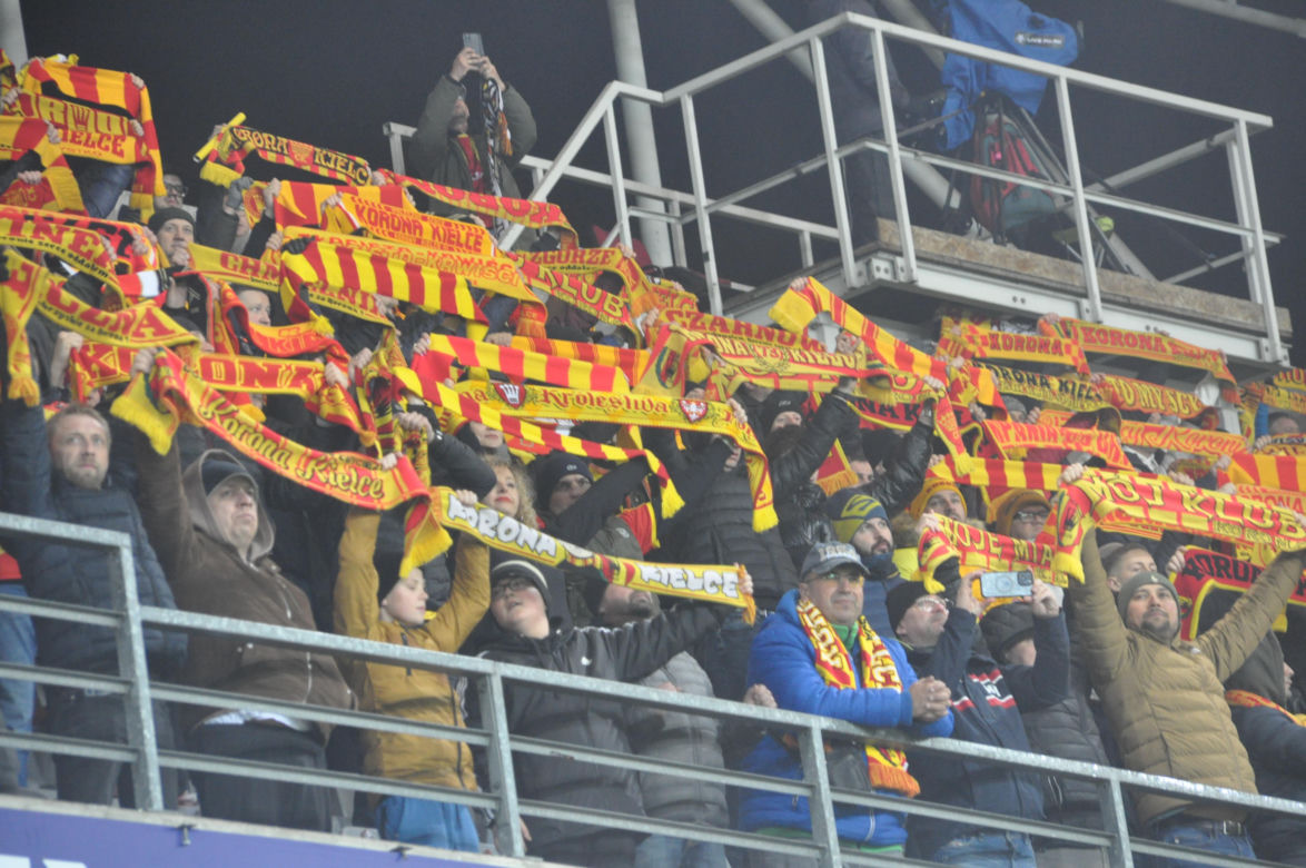 Piłkarze i kibice Korony Kielce