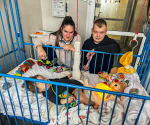 13-miesięczna Antonina ucierpiała w wypadku samochodowym. Godzinami czekała na pomoc