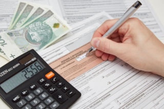 Ważny termin dla emerytów. ZUS może zmniejszyć świadczenie