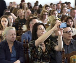 Olsztyn. Pożegnanie pierwszego rocznika międzynarodowej matury w I Liceum Ogólnokształcącym [ZDJĘCIA]