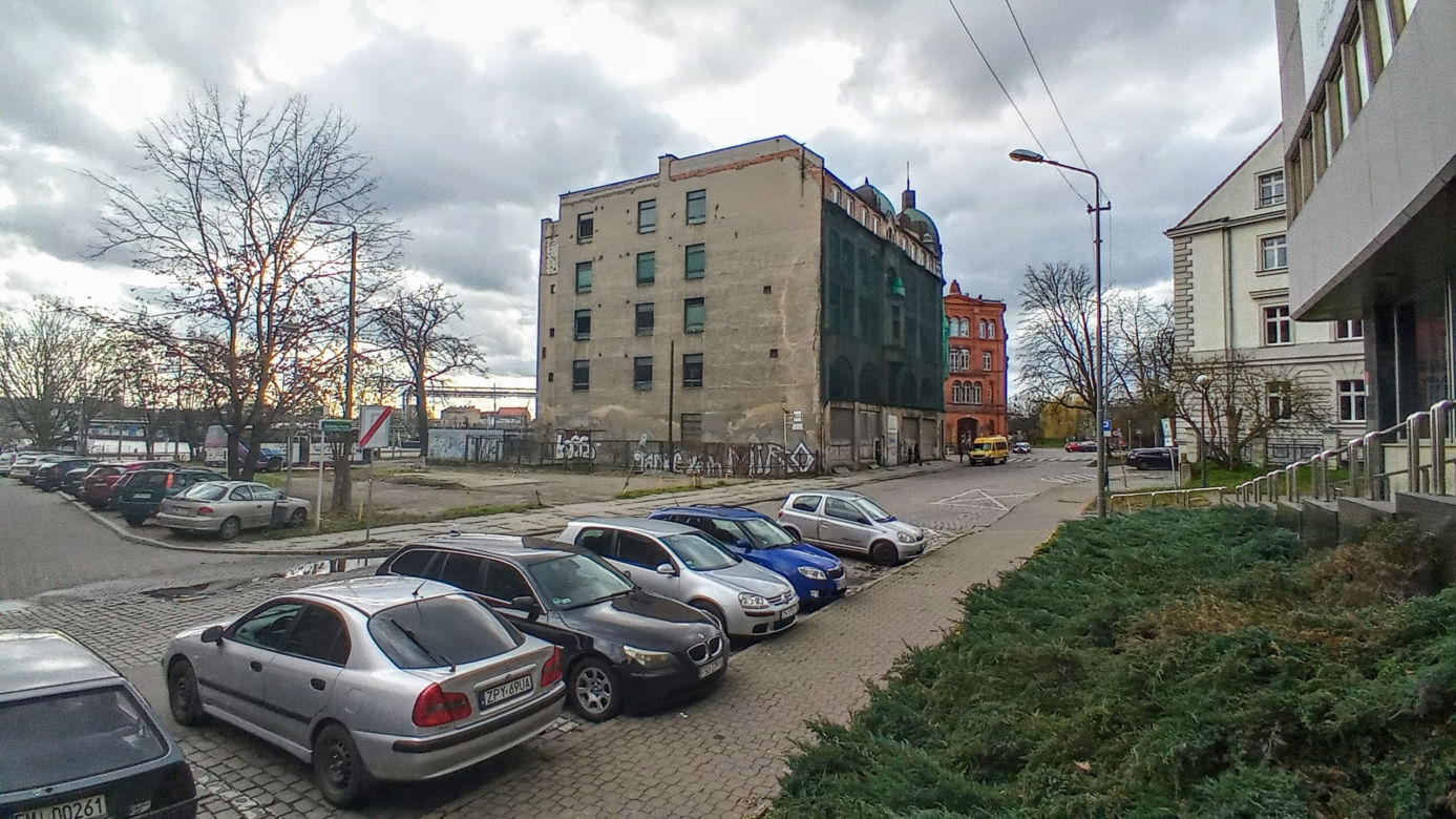 Stara drukarnia u zbiegu ulic Dworcowej i Św. Ducha