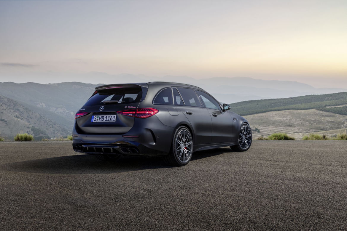 Mercedes-AMG C 63 S E Performance (2023)