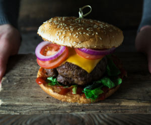 Domowy hamburger według przepisu Magdy Gessler