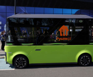 Pyszne.pl pokazuje pierwszą w Polsce w pełni autonomiczną dostawę z użyciem robota-kuriera