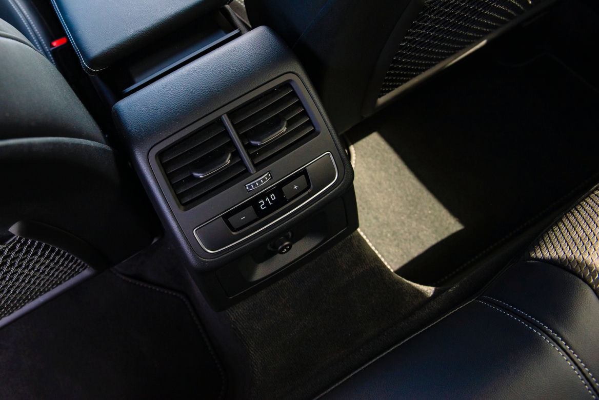 Audi A4 Limousine 40 TFSI S tronic 190 KM S line