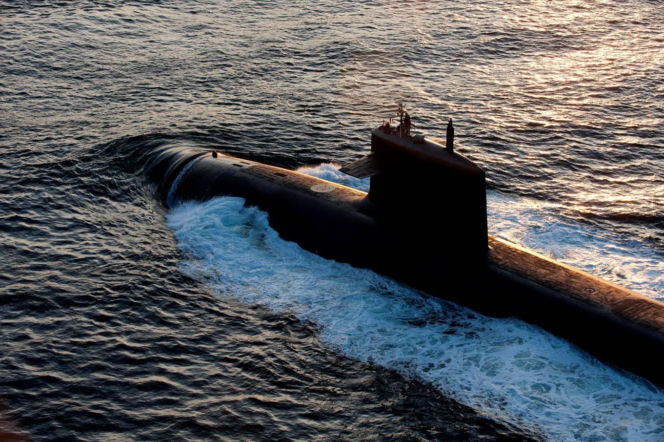 Wojna pałaców o atomowy guzik. Czyj parasol nuklearny ochroni Polskę: francuski czy amerykański?