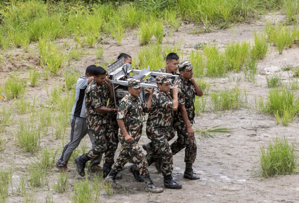 Nepal/ Osiemnaście osób zginęło w wypadku samolotu podczas startu