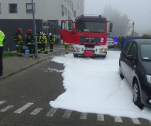 Pożar aut w garażu podziemnym przy ul.Górczewskiej w Warszawie