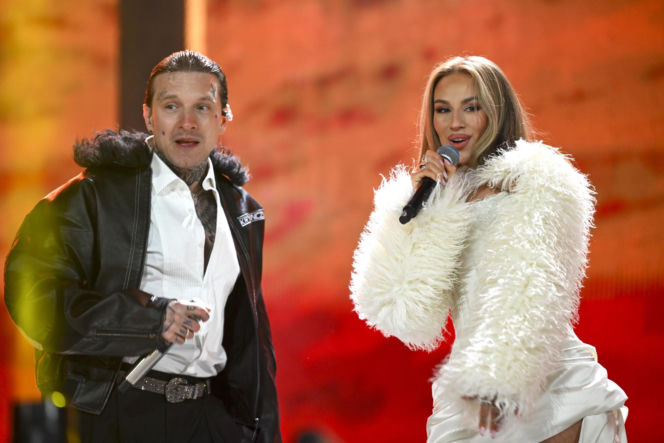 Smolasty i jego była dziewczyna razem na scenie. Fani nie gryźli się w język po ich występie