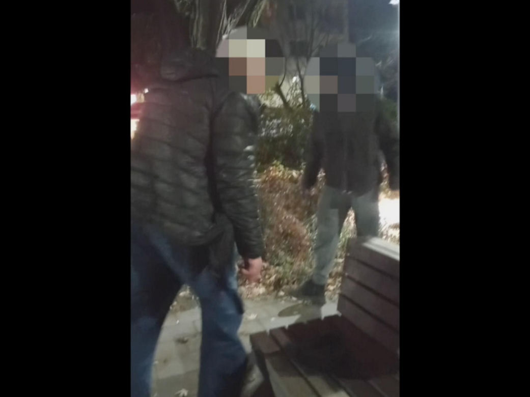 17-latek ciężko pobił 65-latka. Policji powiedział, że bronił koleżanek. Prawda wyszła na jaw