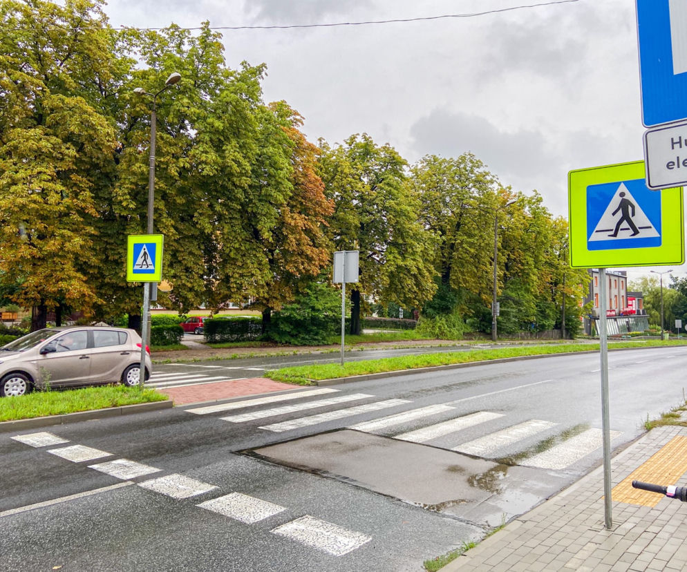 Przejście dla pieszych przy ulicy Braci Mieroszewskich w Sosnowcu 