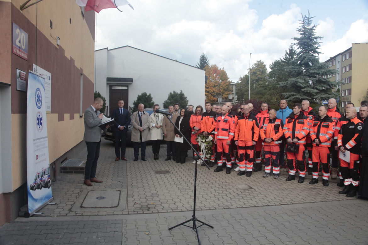 Zasztyletowany ratownik ma swoją tablicę