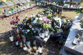 Tajemnicza śmierć i pogrzeb w sekrecie. Znany prokurator Jerzy Hop i jego syn nie żyją. Ostatnie pożegnanie