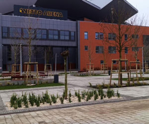 Plac przed Netto Areną po przebudowie