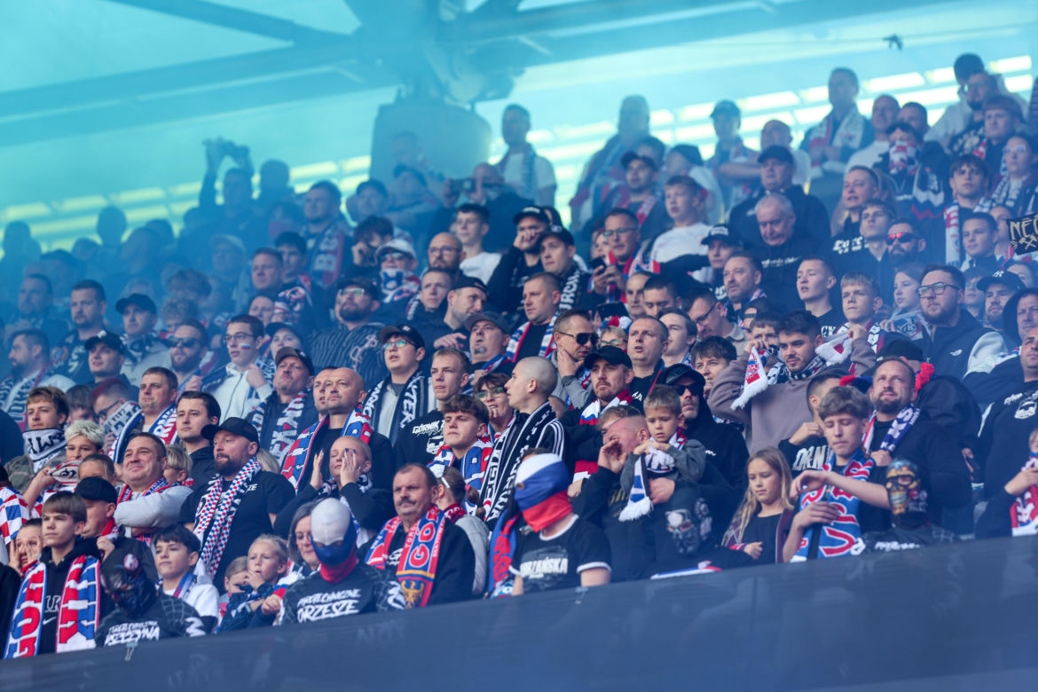 Zdjęcia kibiców i zawodników z derbów Górnego Śląska