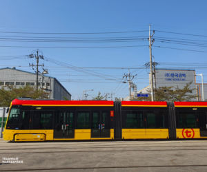 Tak wyglądają nowe tramwaje dla Warszawy