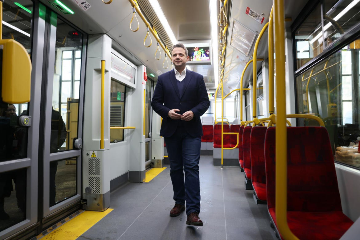 Warszawa modernizuje flotę pojazdów komunikacji miejskiej