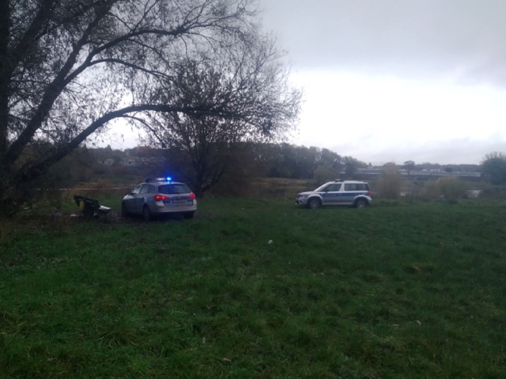 Zwłoki wyłowione z Warty.  Jak przebiegała akcja strażaków i policji. 