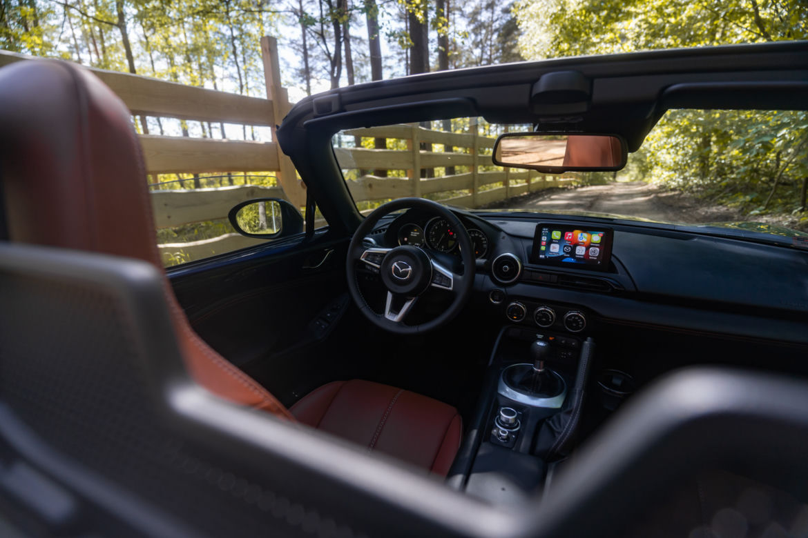Mazda MX-5 2.0 Skyactiv-G 184 KM 6MT iELOOP Skyfreedom
