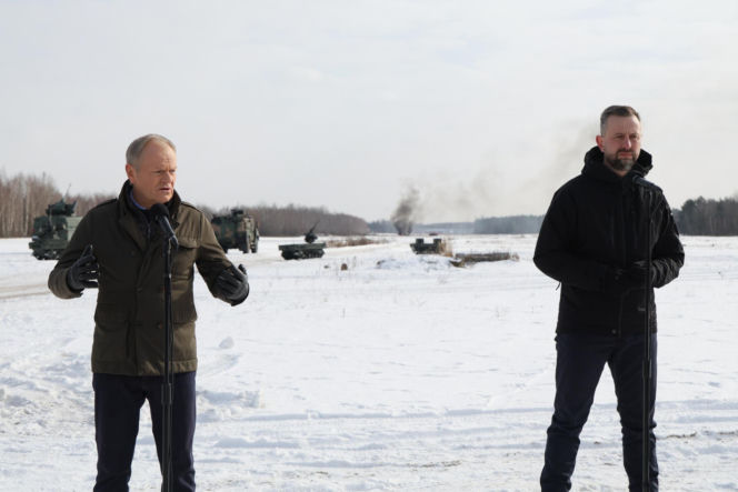 Premier i szef MON na poligonie w Zielonce obserwowali testy bezzałogowców