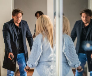 Papiery na szczęście, odcinek 1. Kris (Mateusz Kmiecik), Marta (Adriana Kalska)