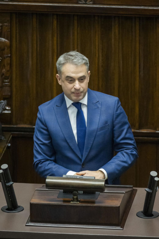 Krzysztof Gawkowski (Nowa Lewica) na urzędy wiceprezesa Rady Ministrów i ministra cyfryzacji.