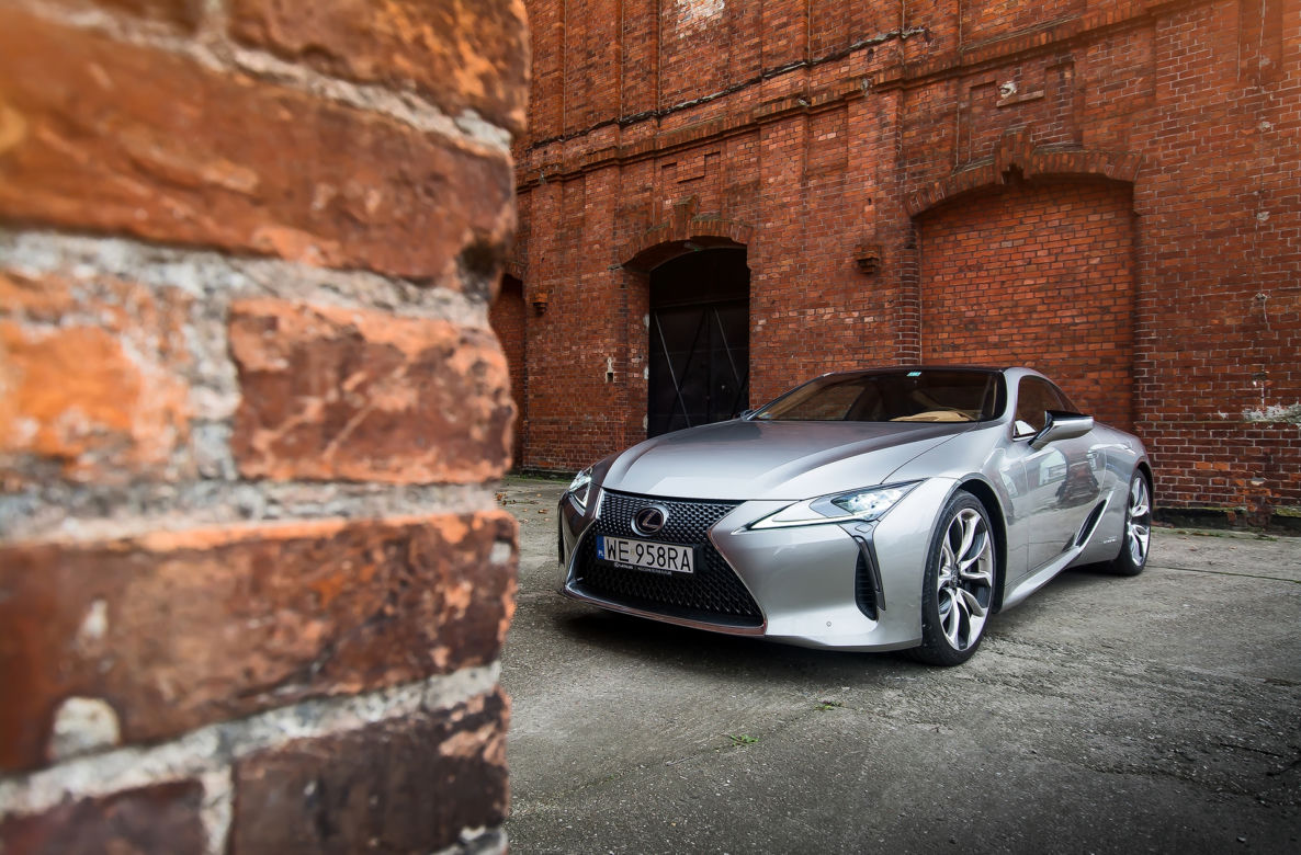 Lexus LC500h 3.5 V6 359 KM Superturismo