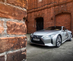 Lexus LC500h 3.5 V6 359 KM Superturismo