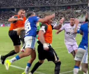 Burdy na meczu Cruzeiro - Atletico Mineiro