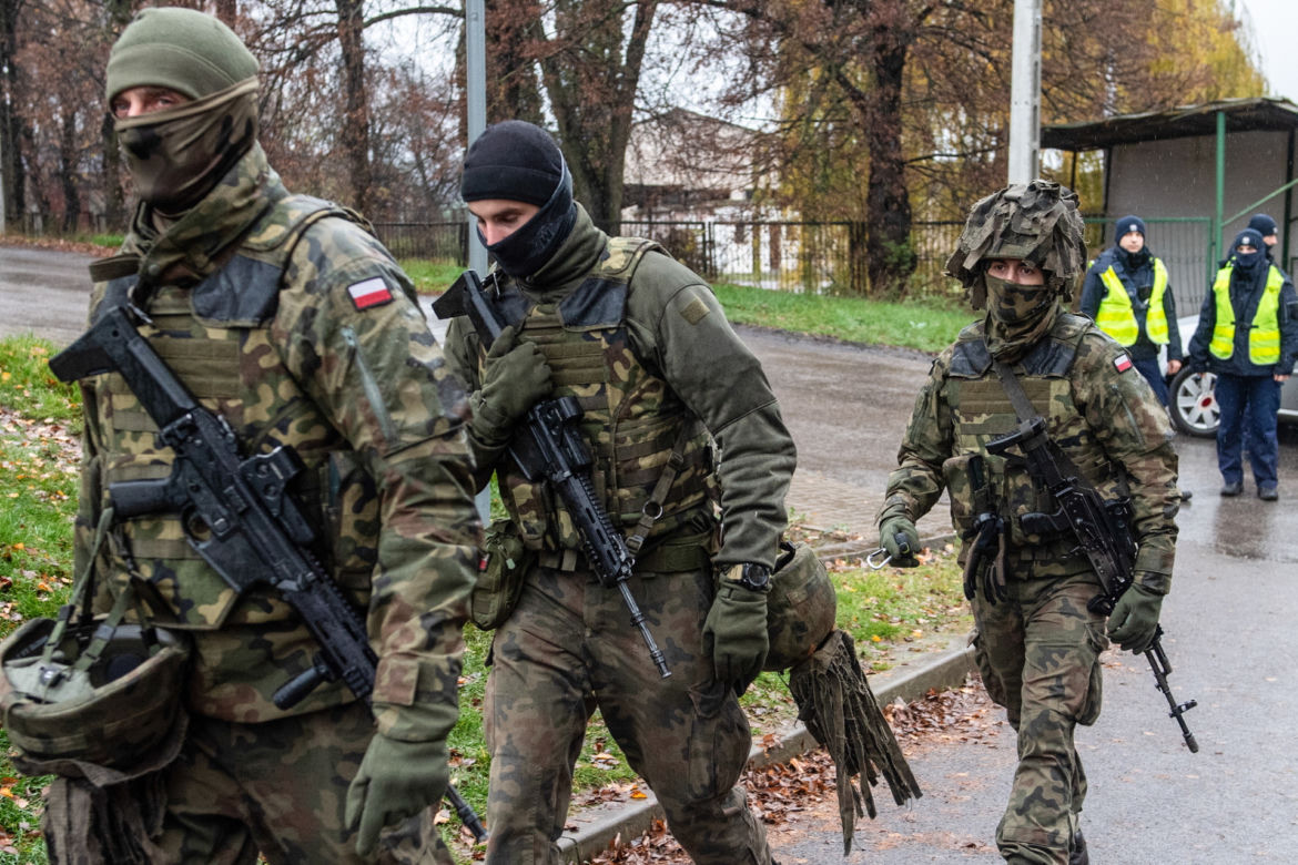 Przewodów po tragedii. Wojsko przy granicy