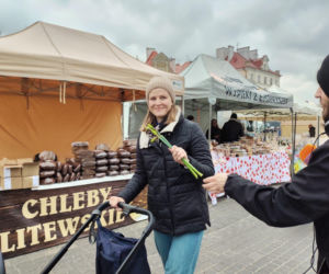 ESKA Lublin rozdawała żonkile na wiosnę