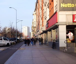 Ławki zniknęły, bo „margines rządzi”? Kuriozalna decyzja w centrum miasta