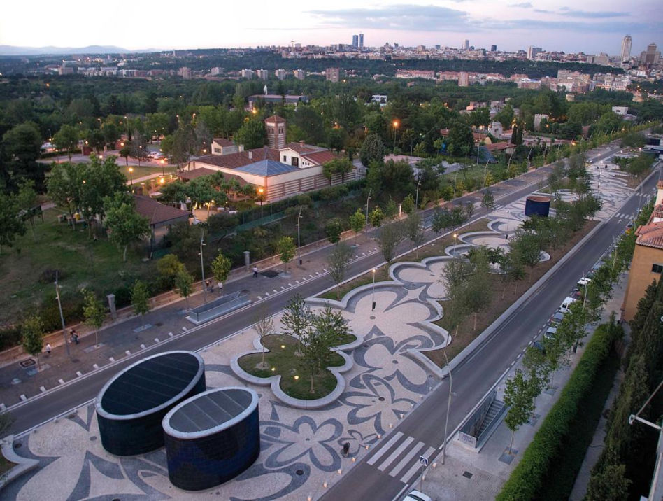 Portugal Avenue. Madrid Río. Fot. ©Ana Müller , Mies van der Rohe Award 2013  