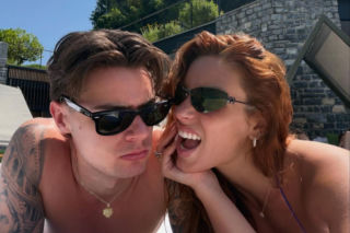 Nicola Zalewski i Emily Pallini na wakacjach