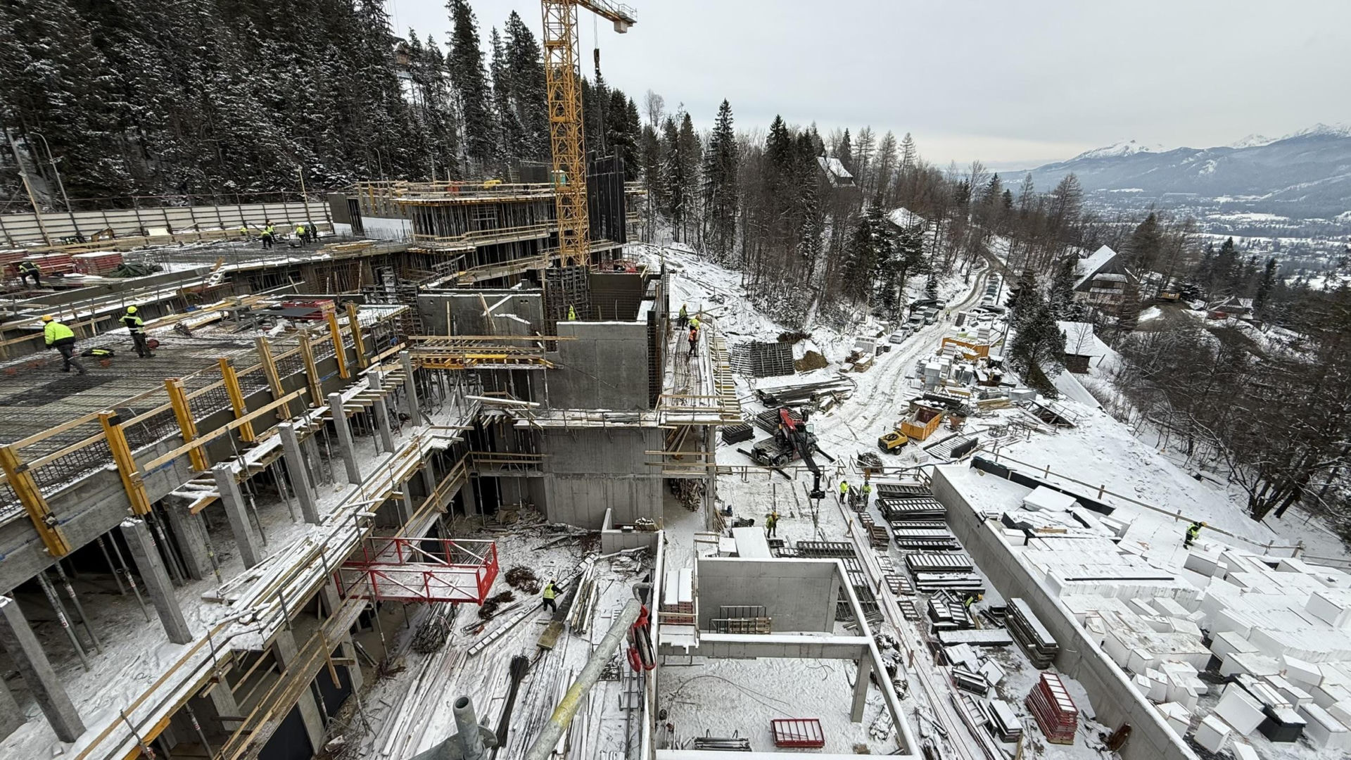 Budowa hotelu Salamandra w Kościelisku - luty 2026