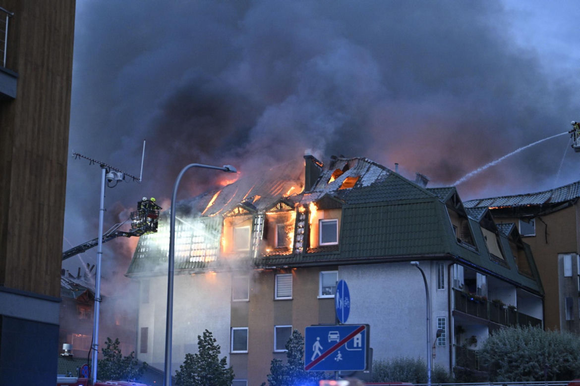 Pożar bloku w Ząbkach. Przerażające zdjęcia z miejsca tragedii