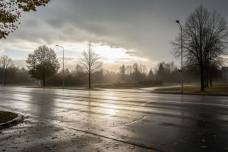 Pogoda w Łomży 19.11.2025. Czy listopad szykuje nam szokujące pożegnanie z jesienią?