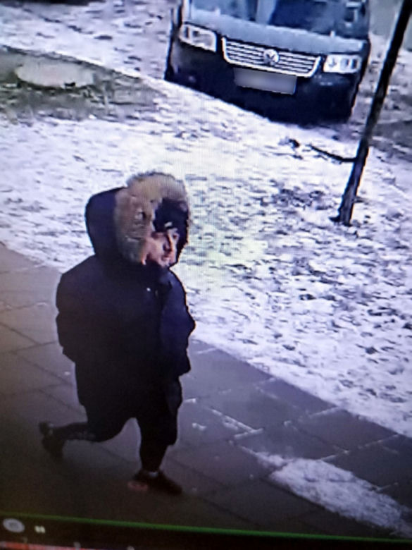 Brutalny atak nożownika w Żabce. Policja opublikowała wizerunek sprawcy 