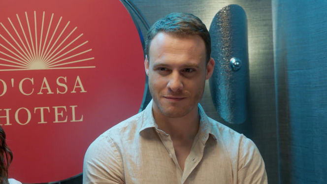 Kiedy ktoś kocha bardziej. Ateş, Leyla