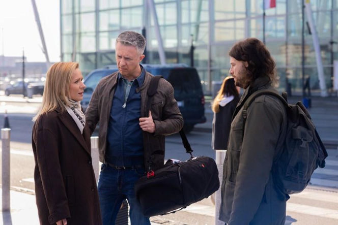 Pierwsza miłość, odcinek 4195: Mija kilkanaście lat i nagle wszystko wychodzi na jaw. Marysia (Aneta Zając) staje twarzą w twarz z Pawłem (Mateusz Kościukiewicz)