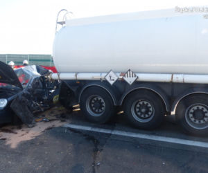 Koszmarny wypadek na A4. Dwa TIR-y zmiażdżyły osobówkę