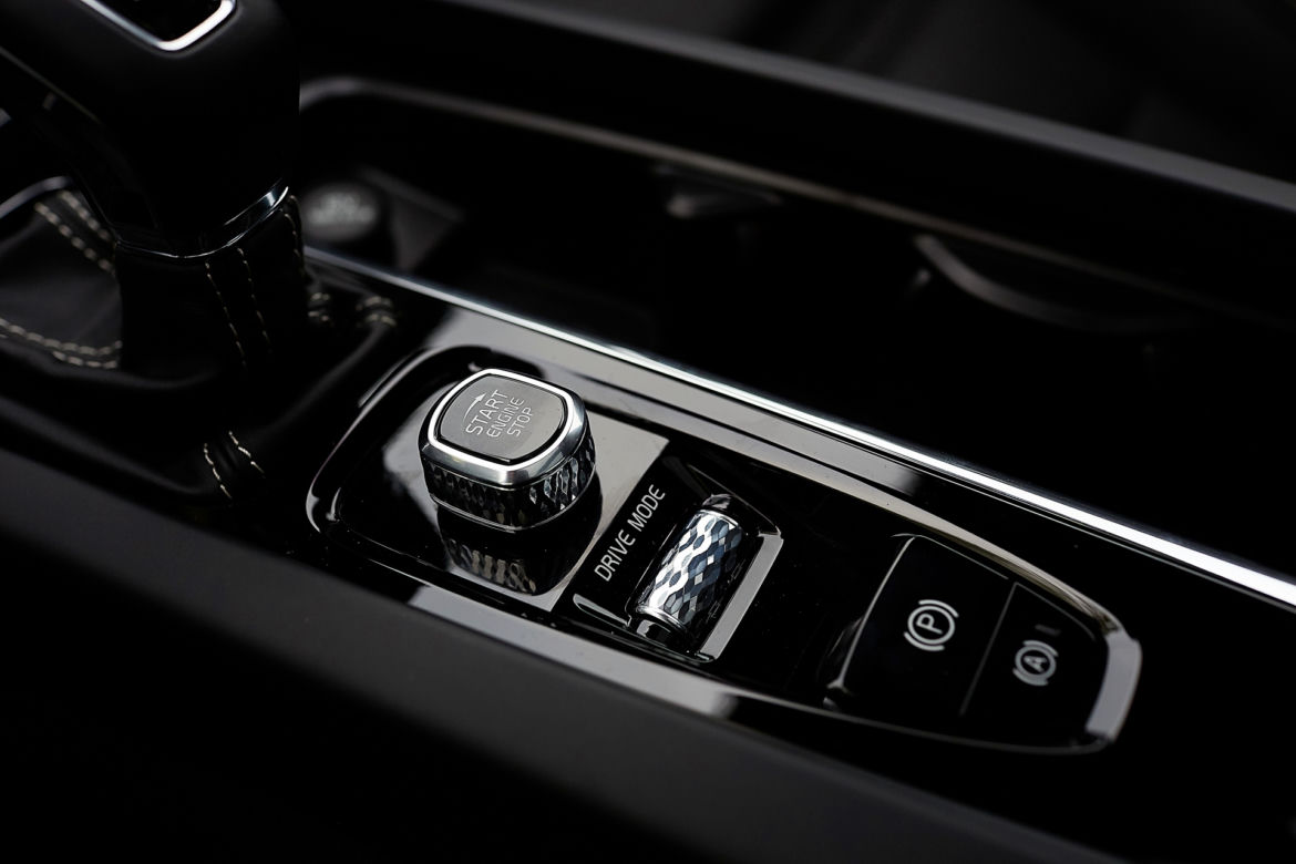 Volvo S60 T5 R Design First Edition