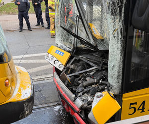 Zderzenie tramwajów i autobusu w Warszawie 18.11.2025