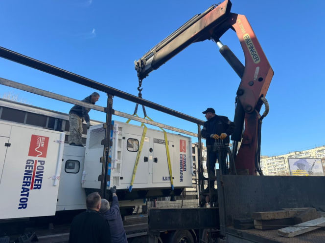 Kardynał Ryś zmobilizował wiernych. Pomoc warta miliony złotych trafiła na Ukrainę