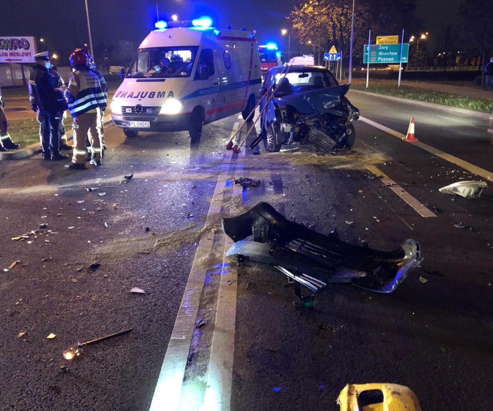 Groźnie wyglądająca kolizja na Estkowskiego. Zderzenie dwóch osobówek