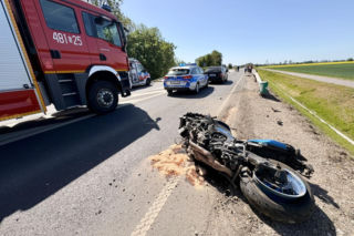 Na trasie między Malborkiem a Swarożynem doszło do zderzenia motocykla i trzech samochodów osobowych