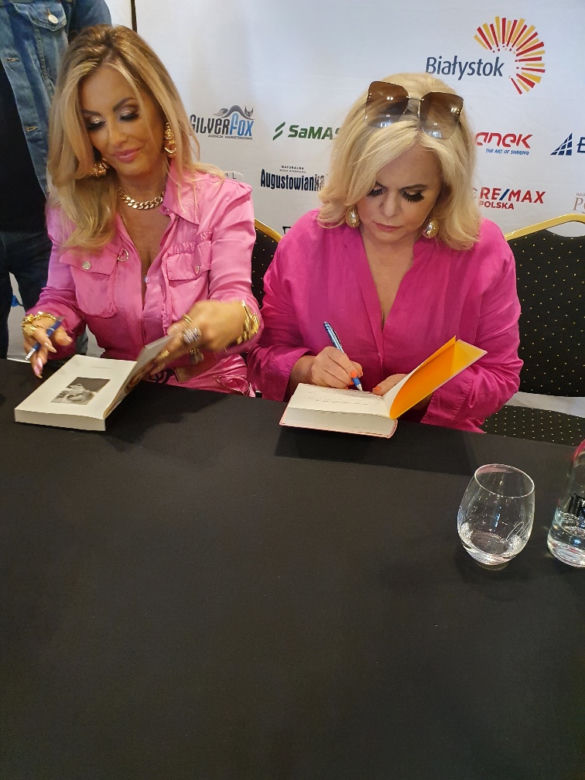 Joanna Kurowska i Dagmara Kaźmierska jak dwie krople wody!