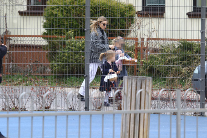 Kasia Tusk z córkami z koszyczkiem przyjechali do Donalda