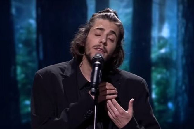 Salvador Sobral trafił do szpitala. Co ze zdrowiem zwycięzcy Eurowizji?