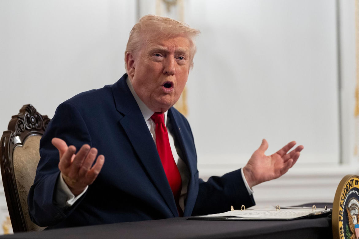 Trump nałożył sankcje na piękność w bikini! Oto, co zrobiła